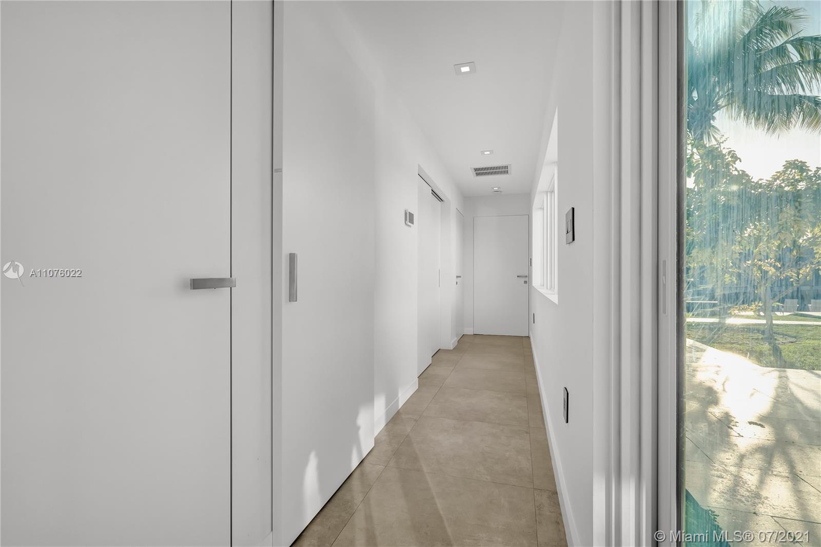 CAPE FLORIDA SUB SEC 3 - Residential