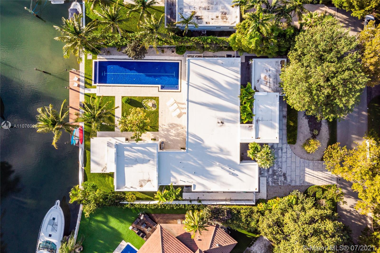 CAPE FLORIDA SUB SEC 3 - Residential