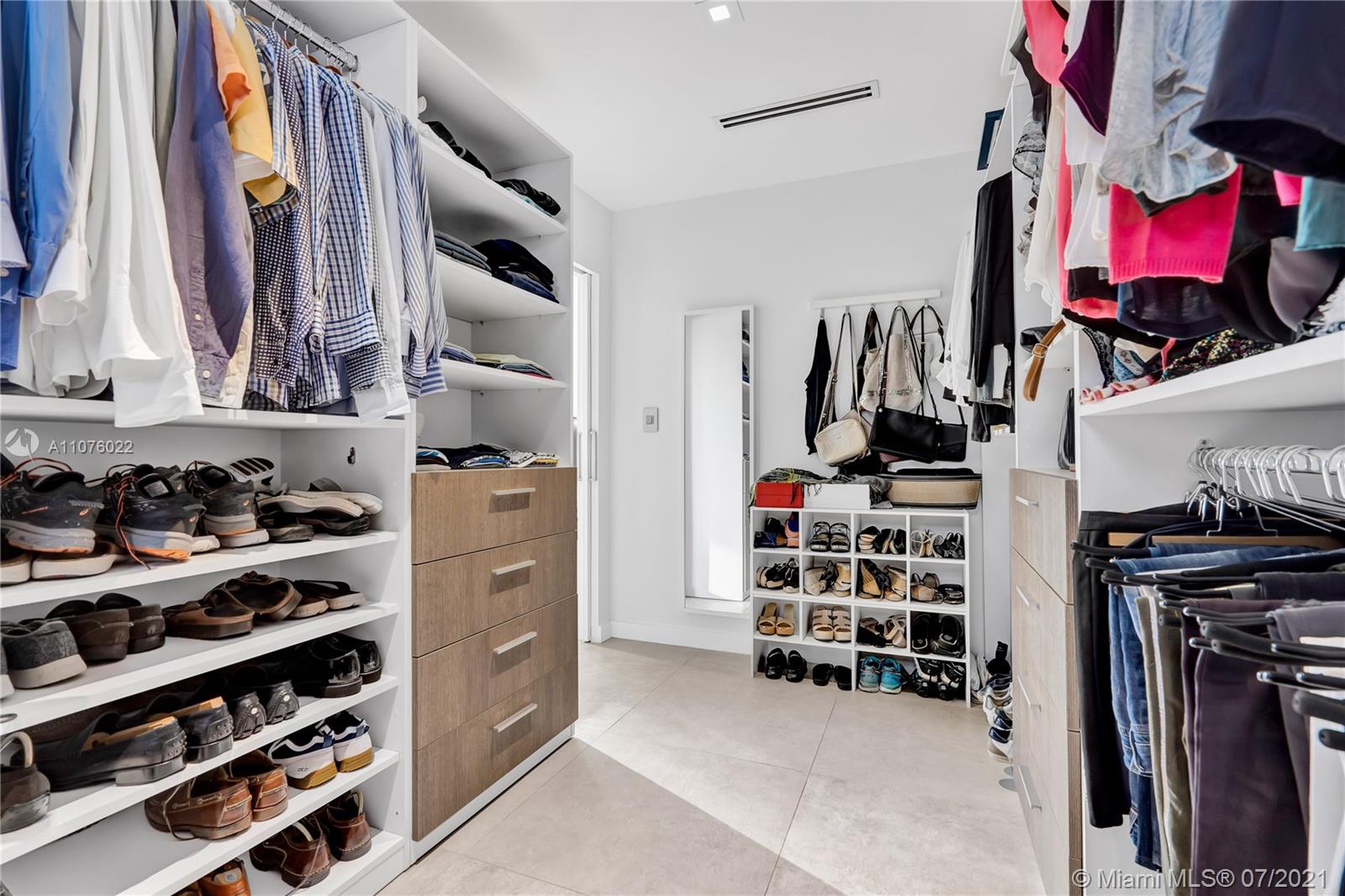 CAPE FLORIDA SUB SEC 3 - Residential