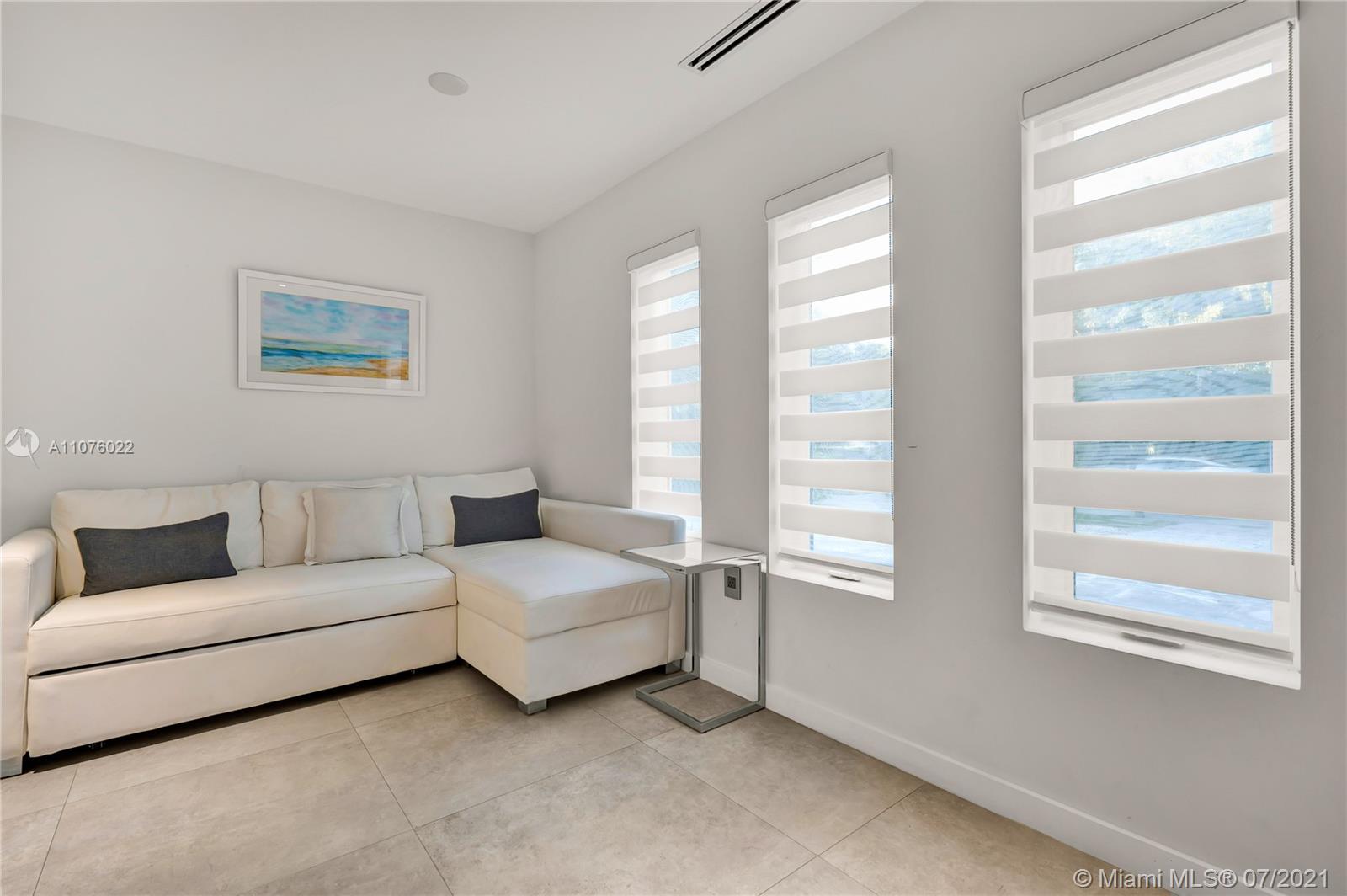 CAPE FLORIDA SUB SEC 3 - Residential