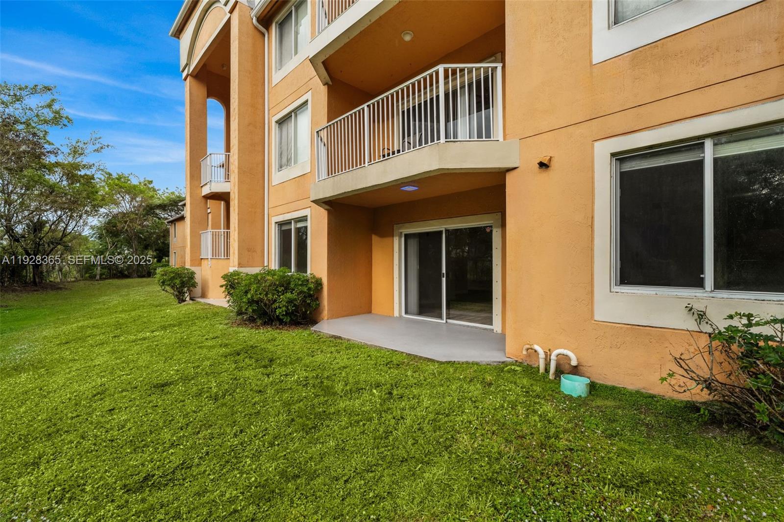 COURTYARDS AT DAVIE CONDO - Residential Lease