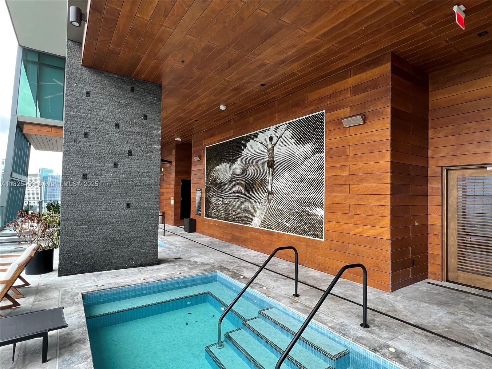 1451 Brickell Ave 2404