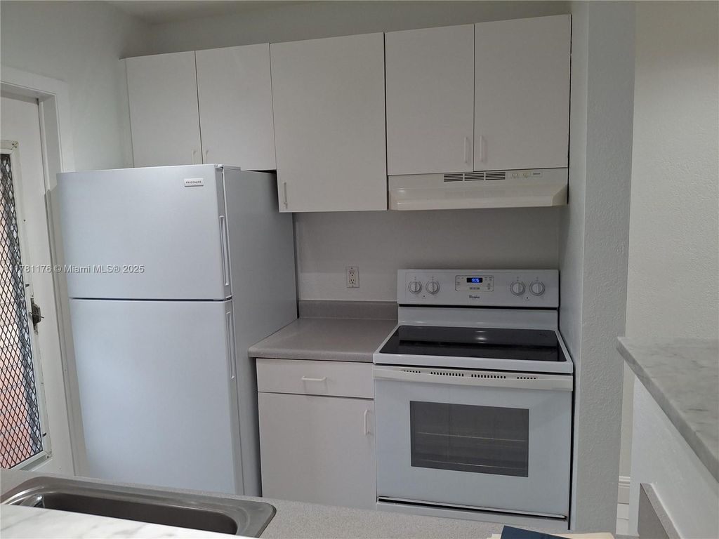 Photo of 5050 Bayview Dr #2, Fort Lauderdale, FL 33308 (MLS # A11781176)