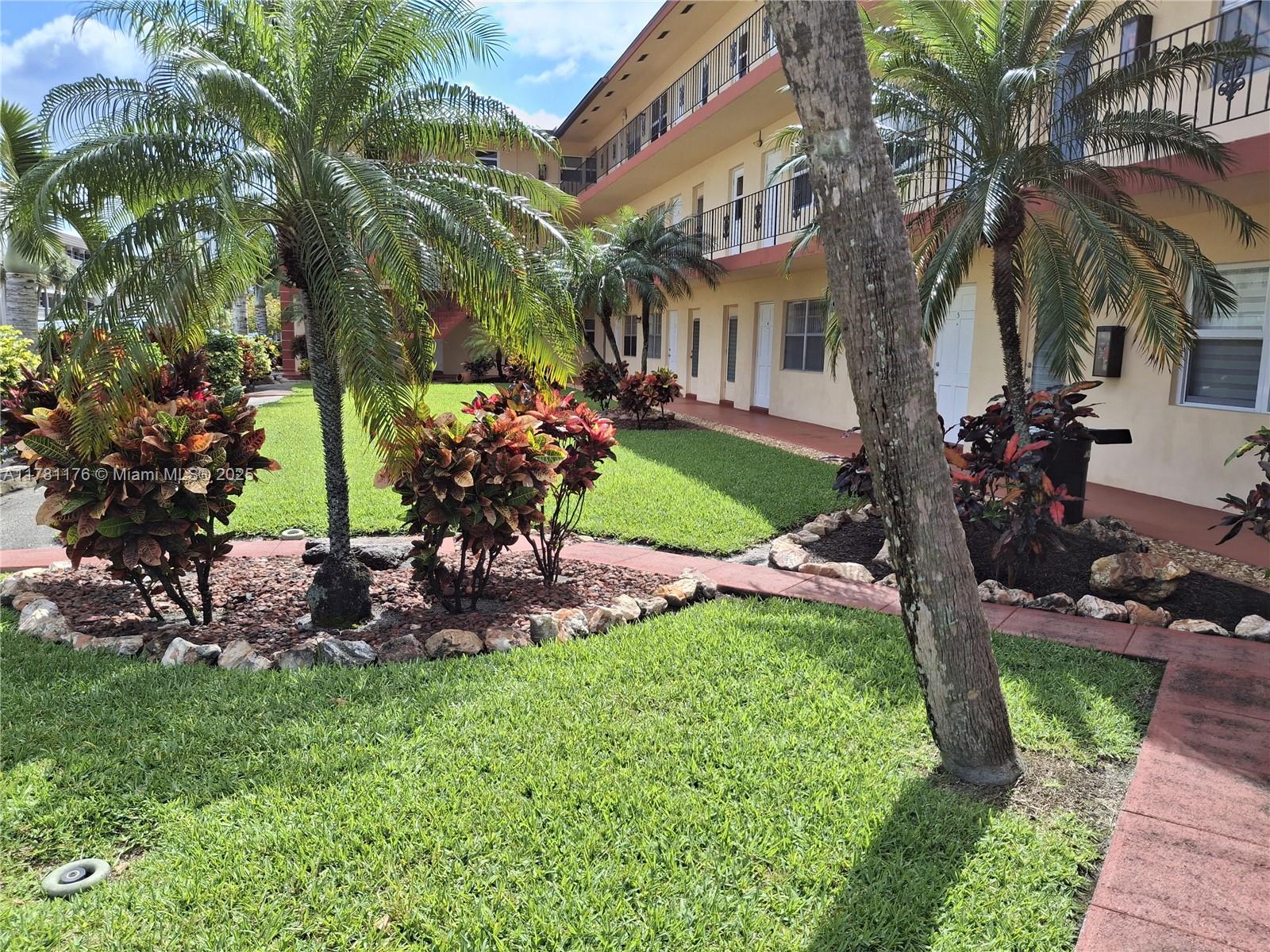 Rental Property at 5050 Bayview Dr 2, Fort Lauderdale, Broward County, Florida - Bedrooms: 1 
Bathrooms: 1  - $1,650 MO.