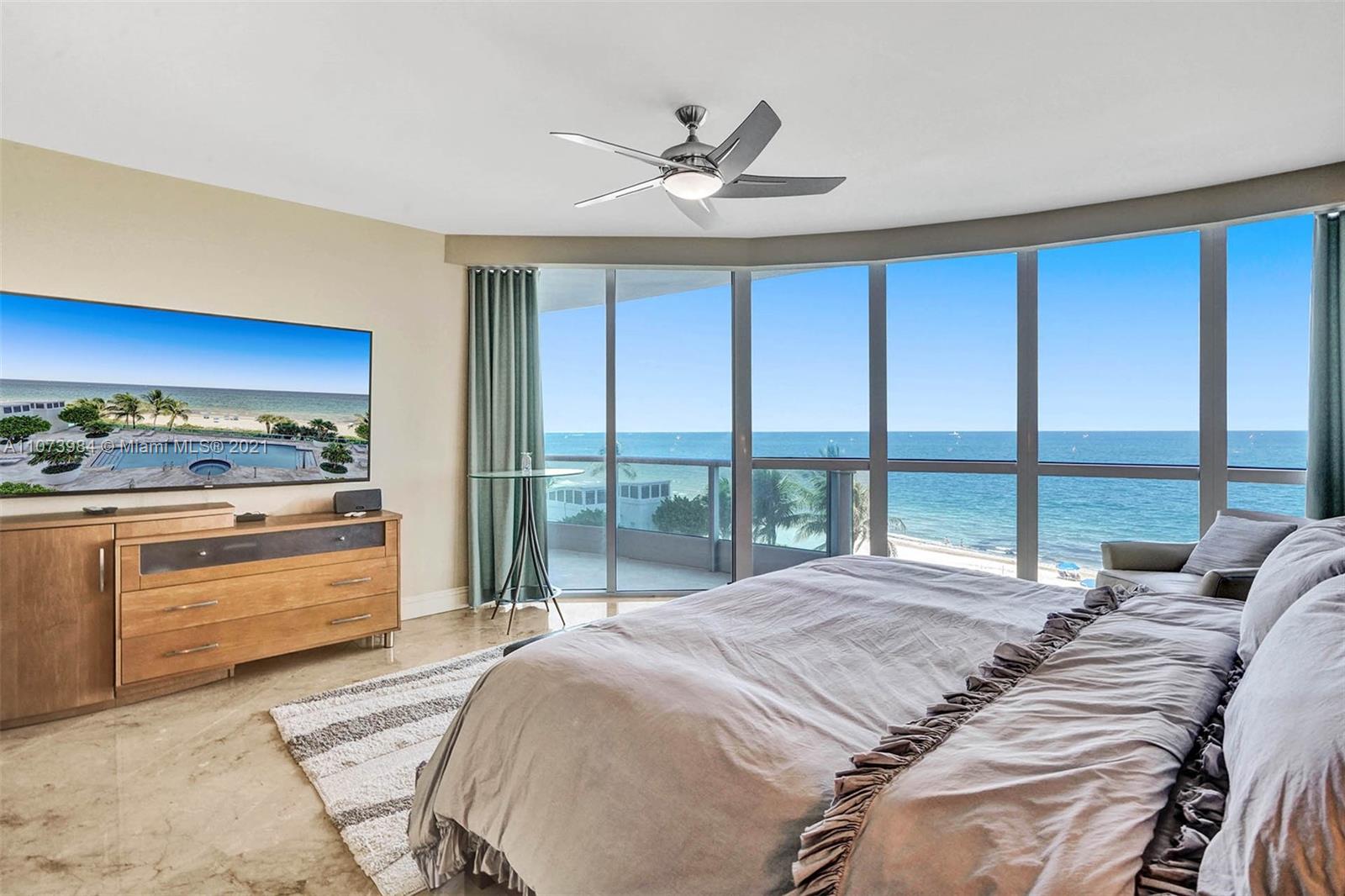 AQUAZUL CONDO - Residential