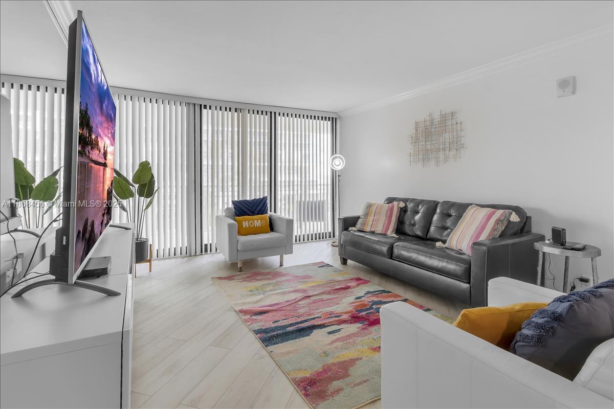 TIARA CONDO - Residential