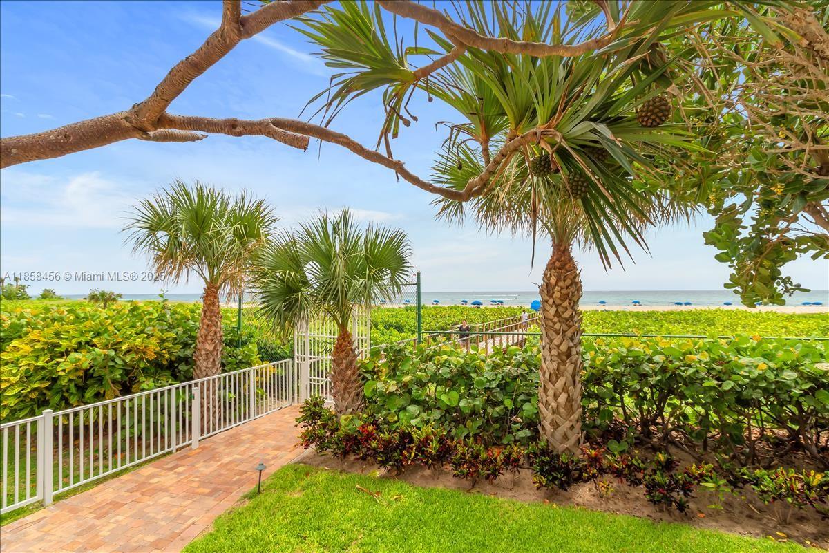 TIARA CONDO - Residential