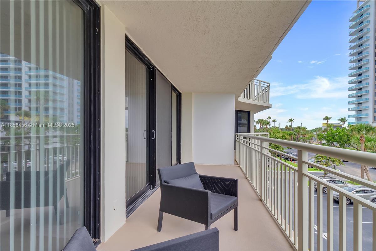 TIARA CONDO - Residential