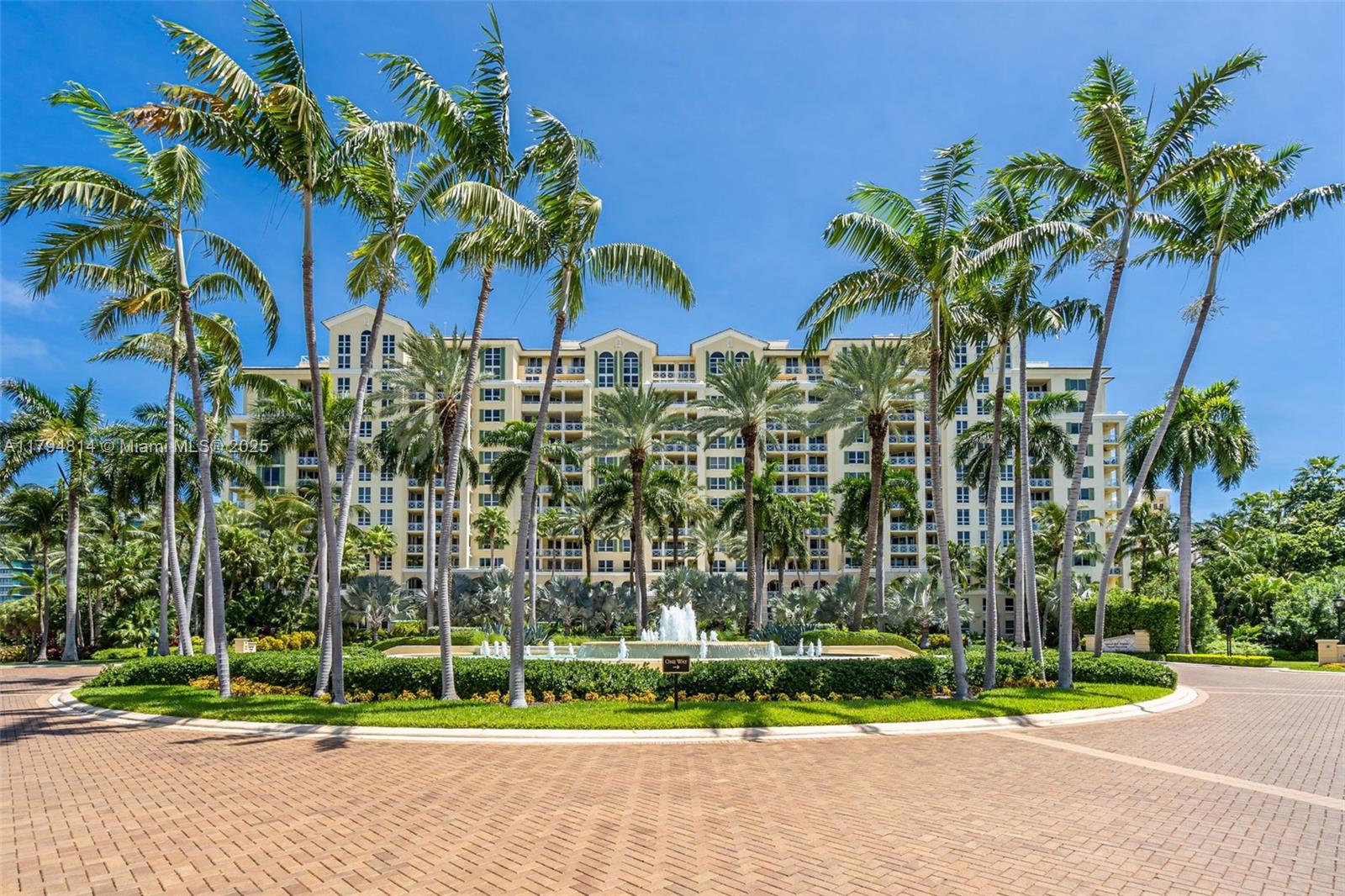 GRAND BAY RESIDENCES COND - Residential