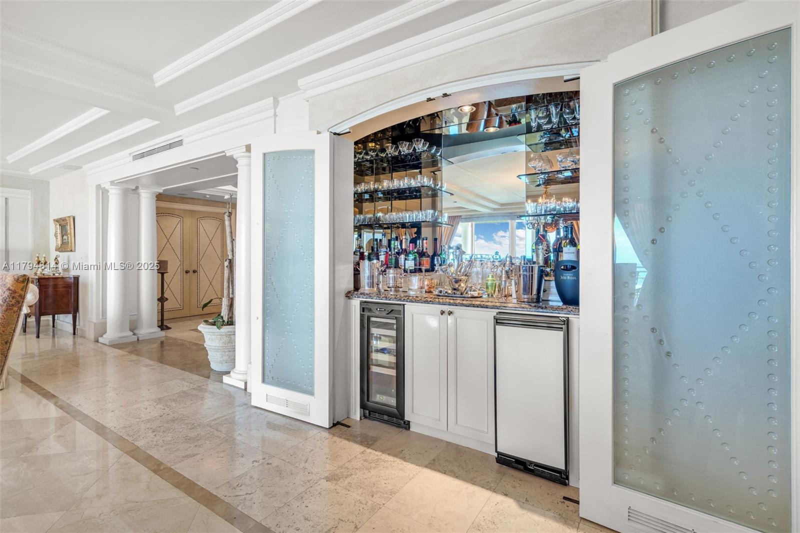 GRAND BAY RESIDENCES COND - Residential