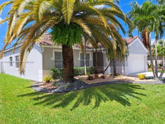 1133 Hidden Valley Way, Weston, Broward County, Florida - 4 Bedrooms  
3 Bathrooms - 