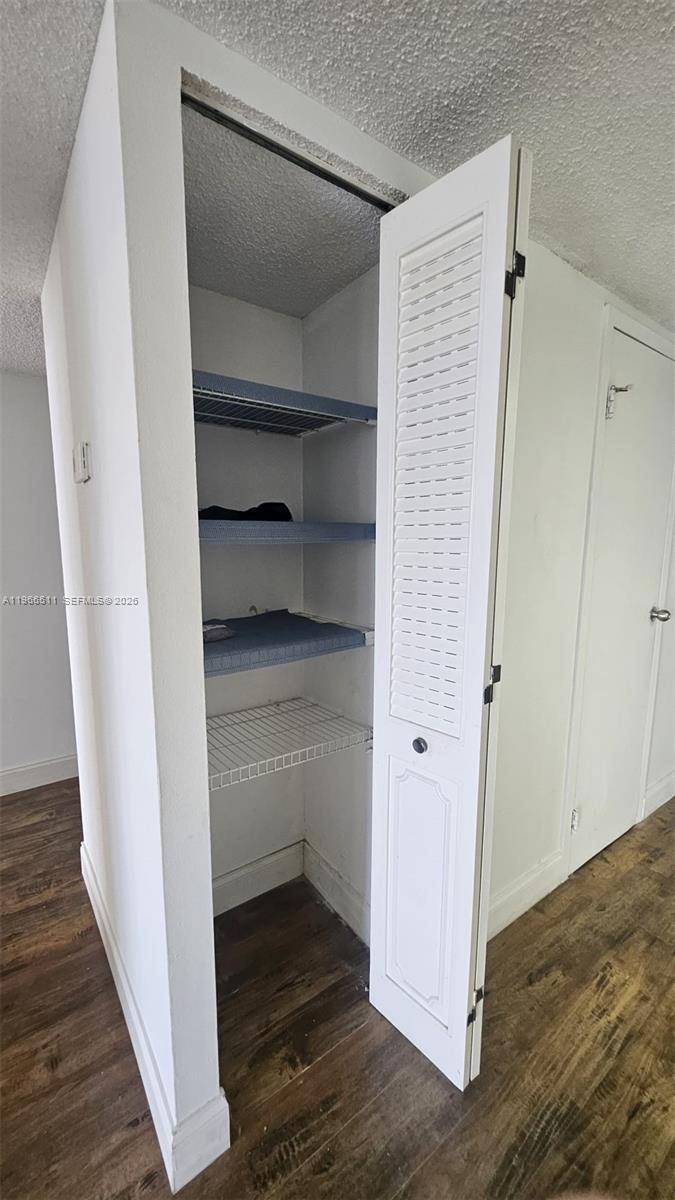 OCEANVIEW PARK CONDO - Residential Lease