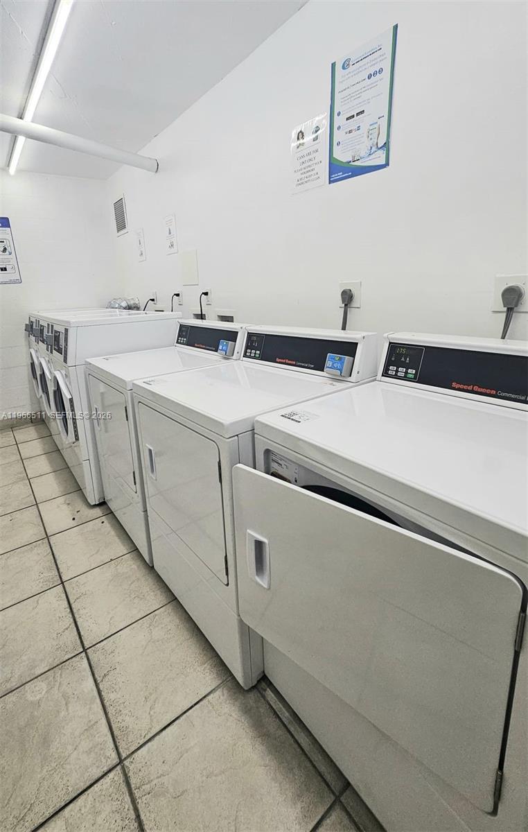 OCEANVIEW PARK CONDO - Residential Lease