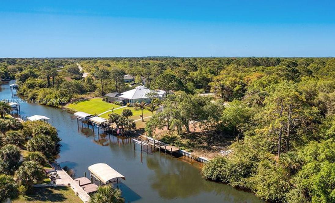 Port Charlotte - Land