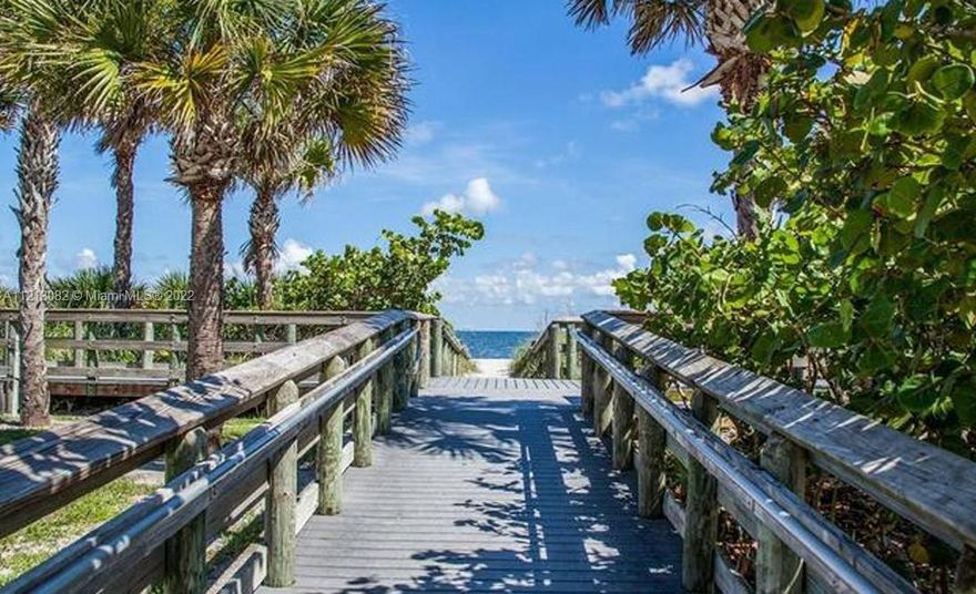 Gulf Access - Build your Dream House in this waterfront Lot, located the Apollo Waterway, one of the widest & deepest canals in Charlotte County, with Direct Access to Myakka River and the Gulf of Mexico. This lot is in a quiet, picturesque neighborhood,  With less than 15 minutes access to the Myakka River, leading out to Charlotte Harbor & then out to the Gulf of Mexico. And also, Englewood & Venice Beach are in close proximity & are surrounded by tiki bars, outside fine dining and all this tropical paradise has to offer  Utilities available.