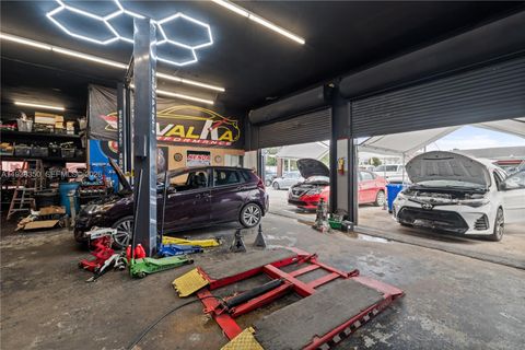 4350 NW 32nd Ave Miami FL 33142