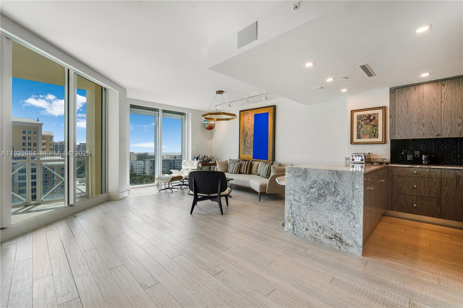 GRAND BAY TOWER CONDO - Residential Lease