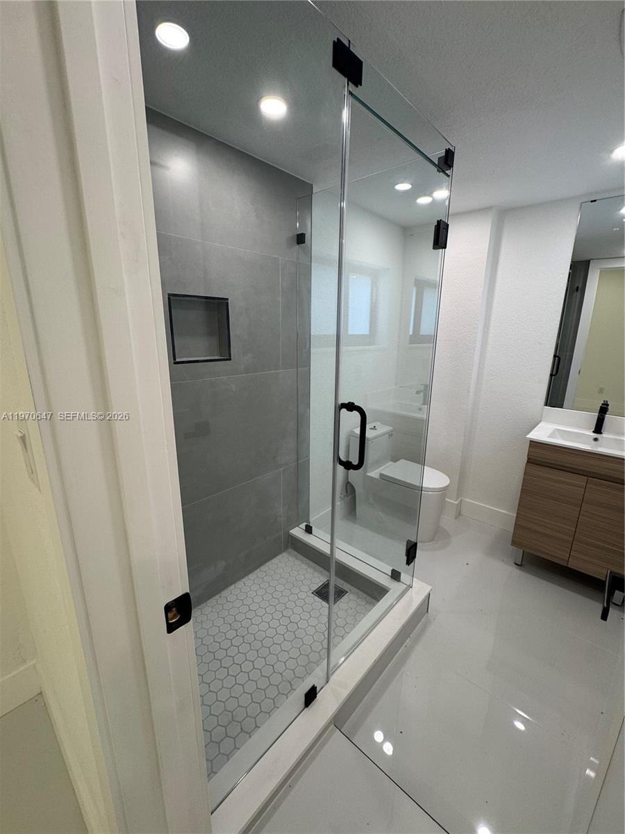 CARL BYOIR - Residential