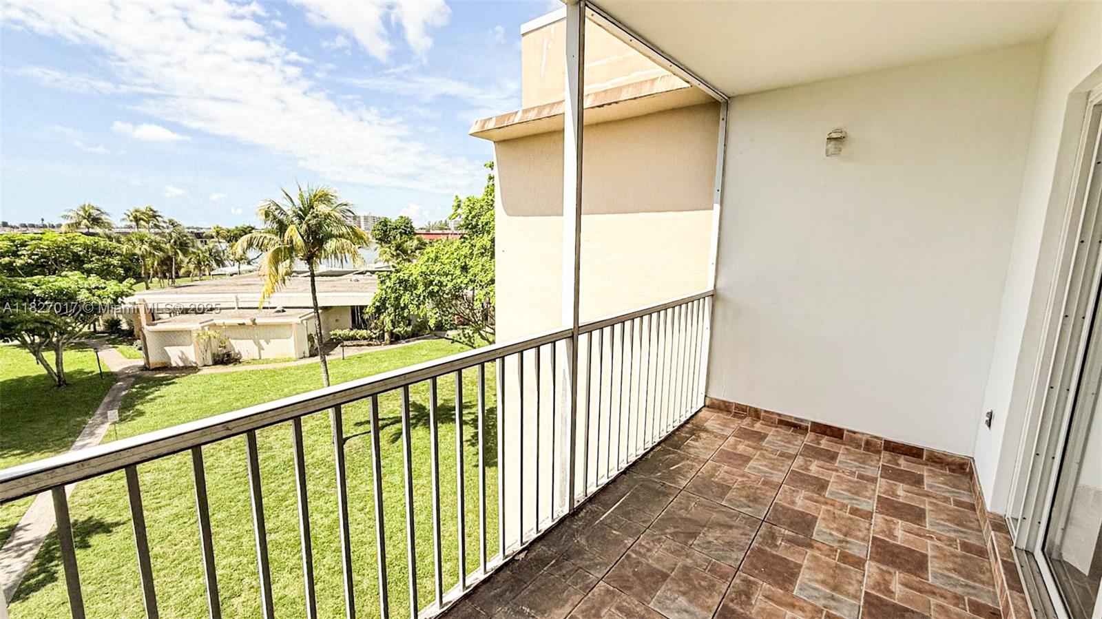 This beautifully remodeled 1 bed, 1.5 bath unit boasts plenty of closet space, tile flooring, and a lovely balcony with serene garden views. Centrally located near Aventura, shopping centers, and major highways, this property offers the perfect blend of tranquility and convenience.
Freshly painted and equipped with newer appliances, this condo is a must-see. The community features a picturesque lake and a peaceful atmosphere.
Easy to show! Association requirements include a minimum credit score of 600."