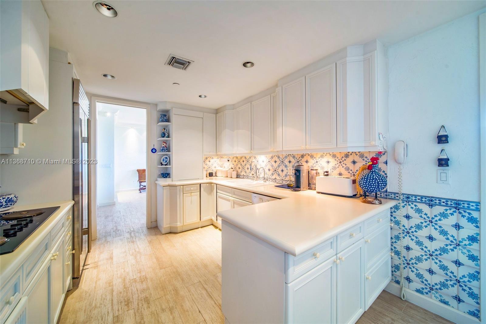 OCEANSIDE CONDO - Residential