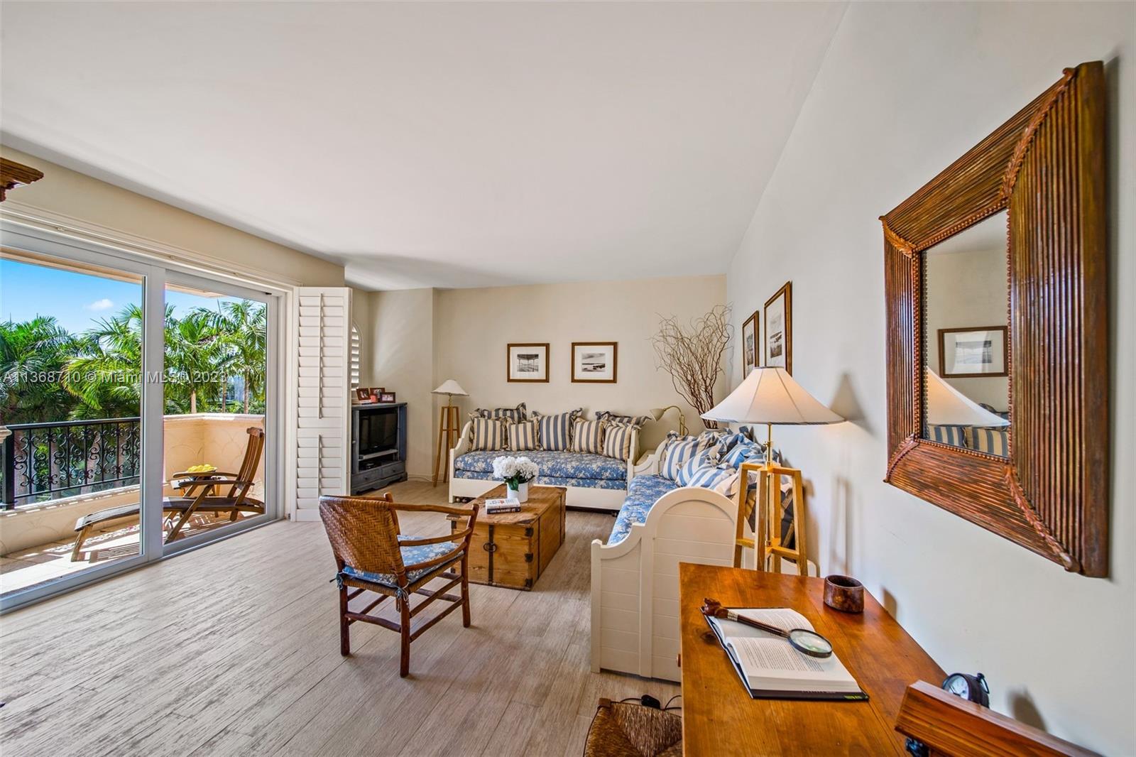 OCEANSIDE CONDO - Residential