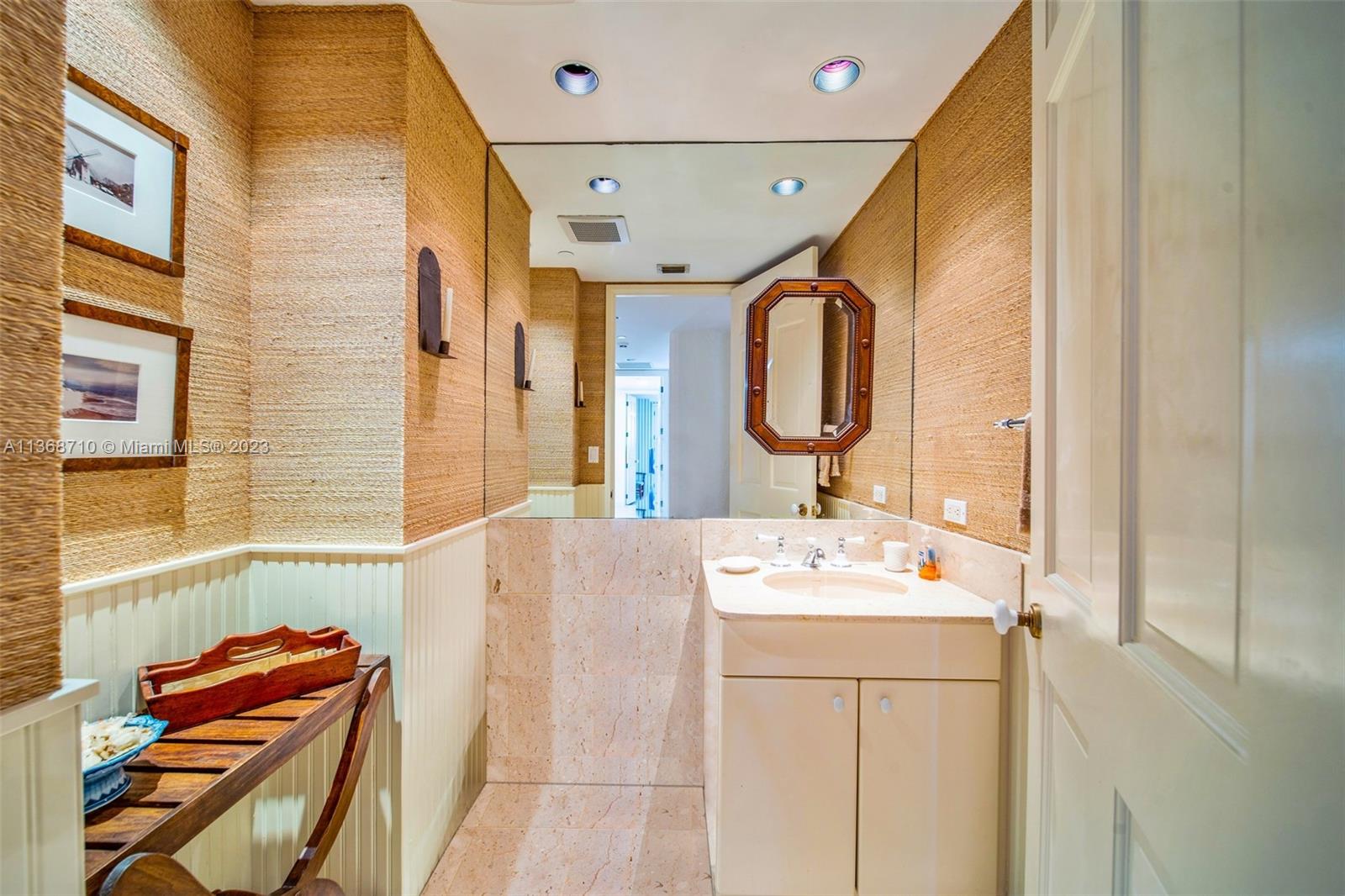 OCEANSIDE CONDO - Residential