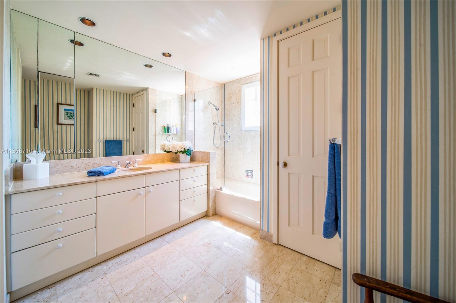 OCEANSIDE CONDO - Residential