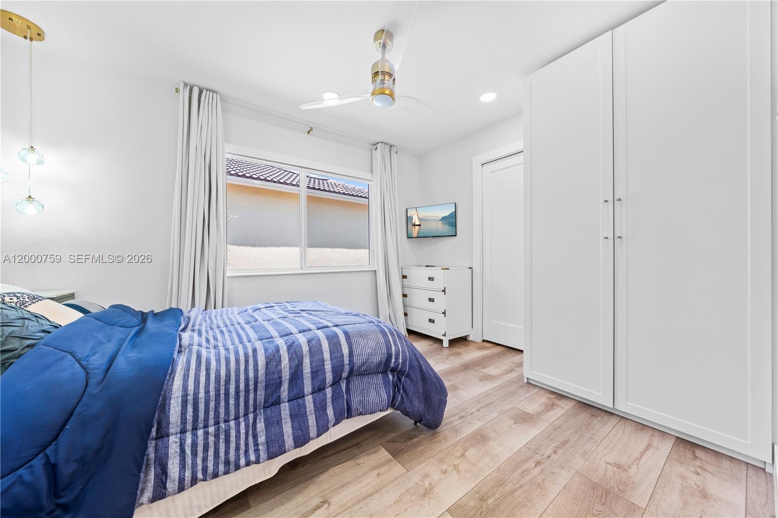 LAKES OF WESTERN PINES RE - Residential