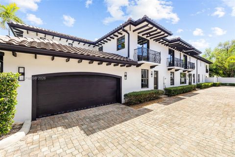 3020 Mcdonald St 22 Miami FL 33133