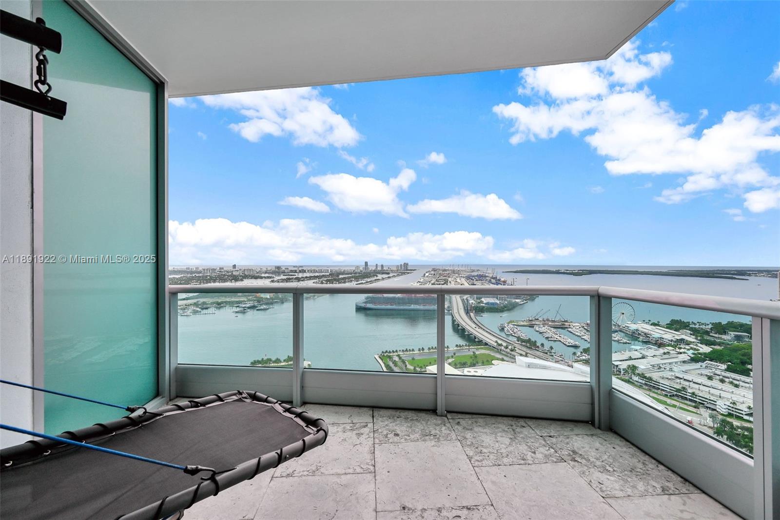 900 BISCAYNE BAY CONDO - Residential Lease