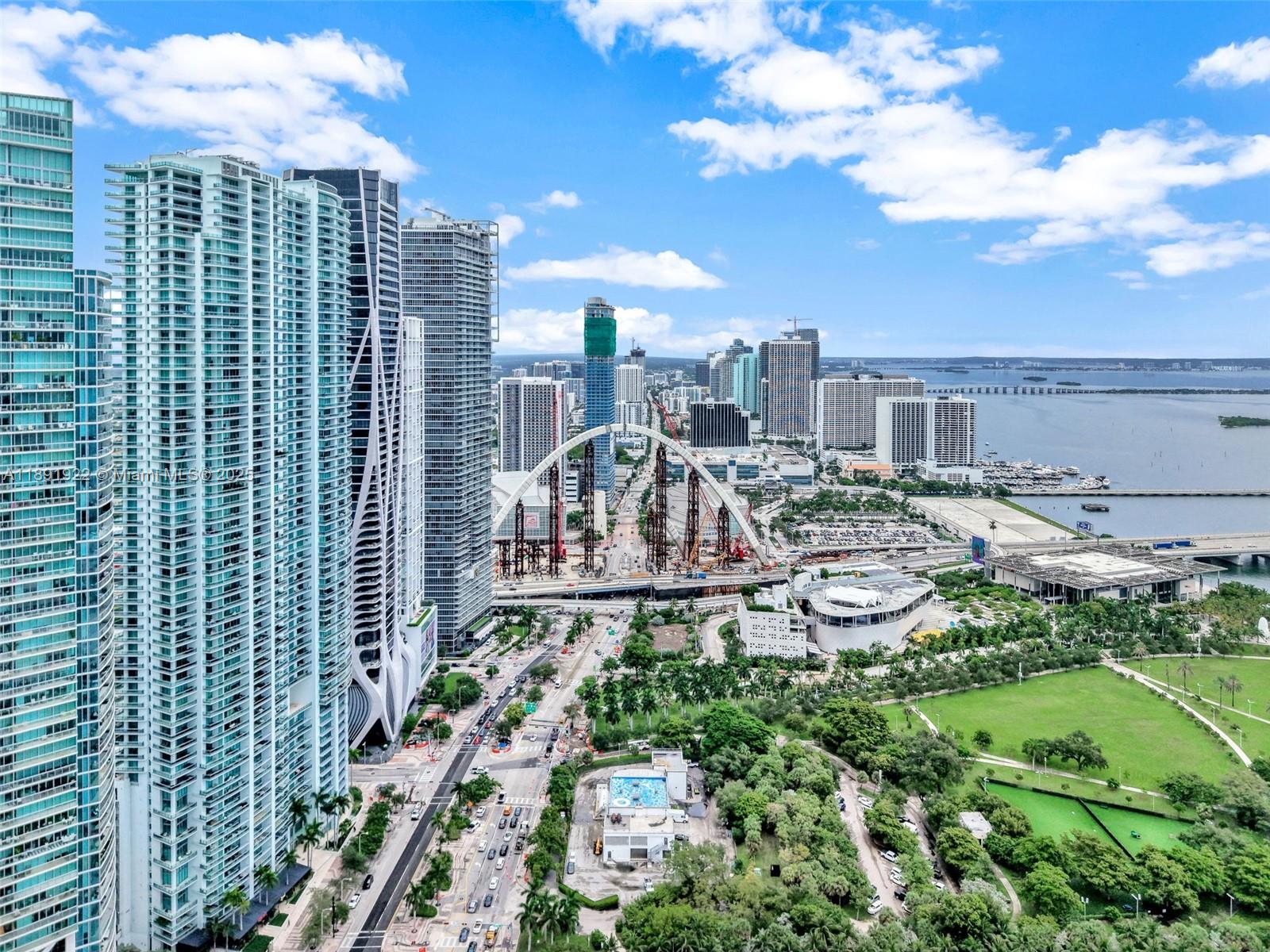 900 BISCAYNE BAY CONDO - Residential Lease