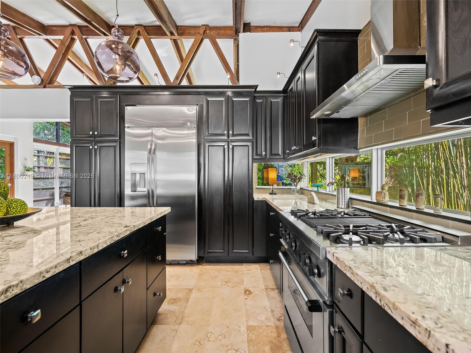 HOLLYWOOD - Residential