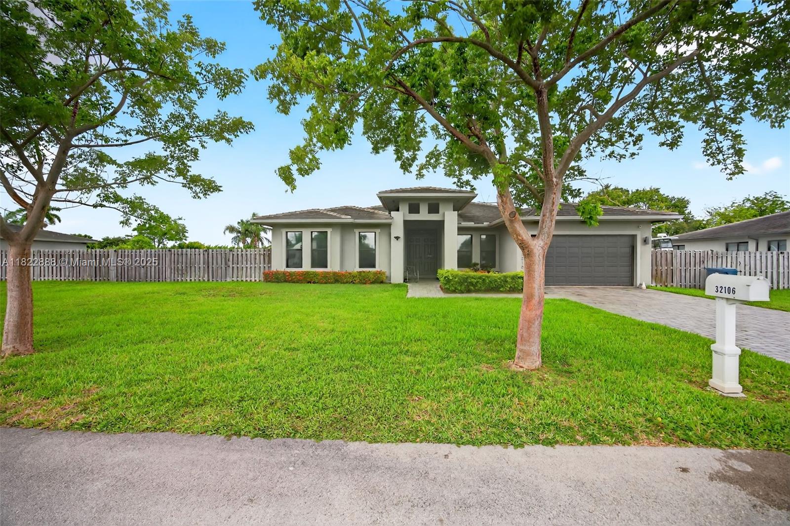 Property for Sale at 32106 Sw 199th Pl, Homestead, Miami-Dade County, Florida - Bedrooms: 4 
Bathrooms: 4  - $830,000