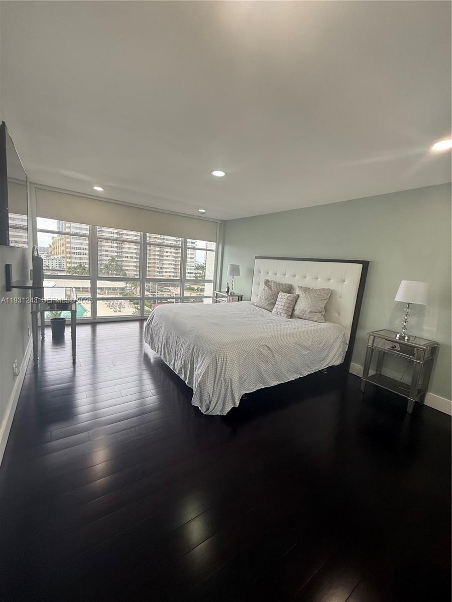 AVANT GARDE CONDO - Residential Lease