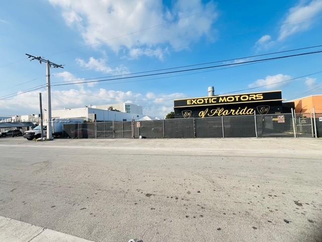 MELROSE HTS - Commercial Sale