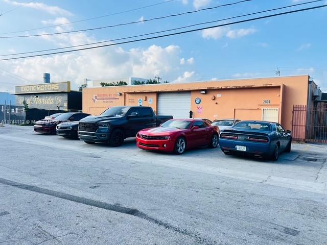 2724 NW 36th St