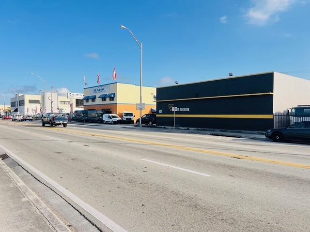 MELROSE HTS - Commercial Sale