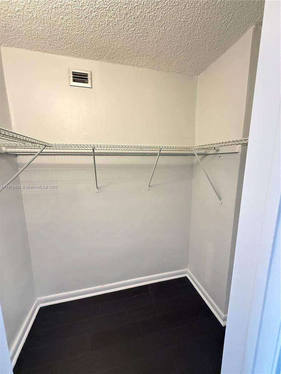 STAR LAKE NORTH COMMODORE - Residential Lease