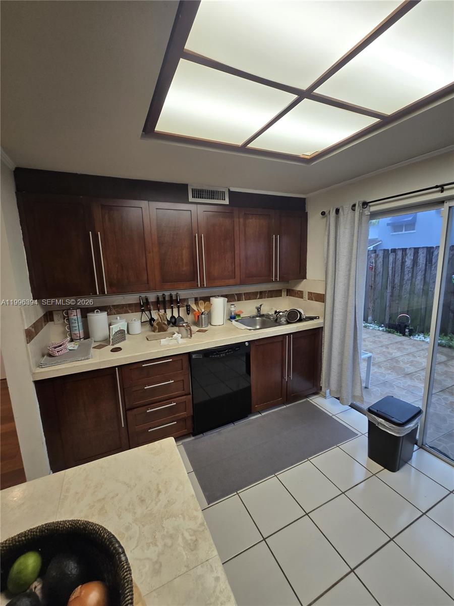 7010 NW 173rd Dr 1901