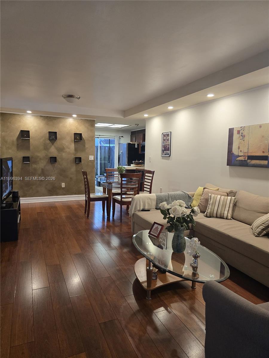 7010 NW 173rd Dr 1901