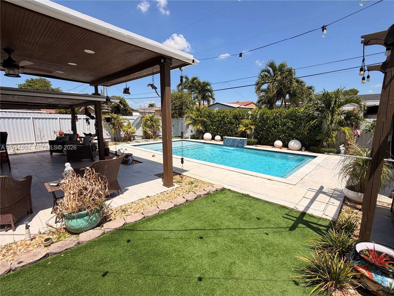 PALM SPRINGS 2ND ADDN - Residential