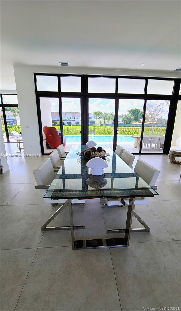 WESTON ESTATES - Residential