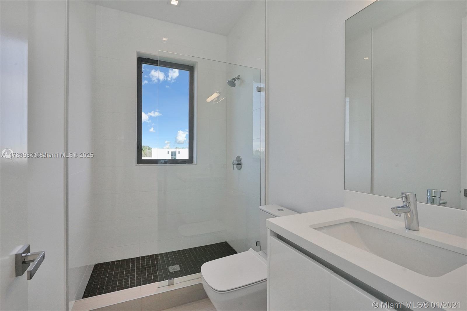 WESTON ESTATES - Residential