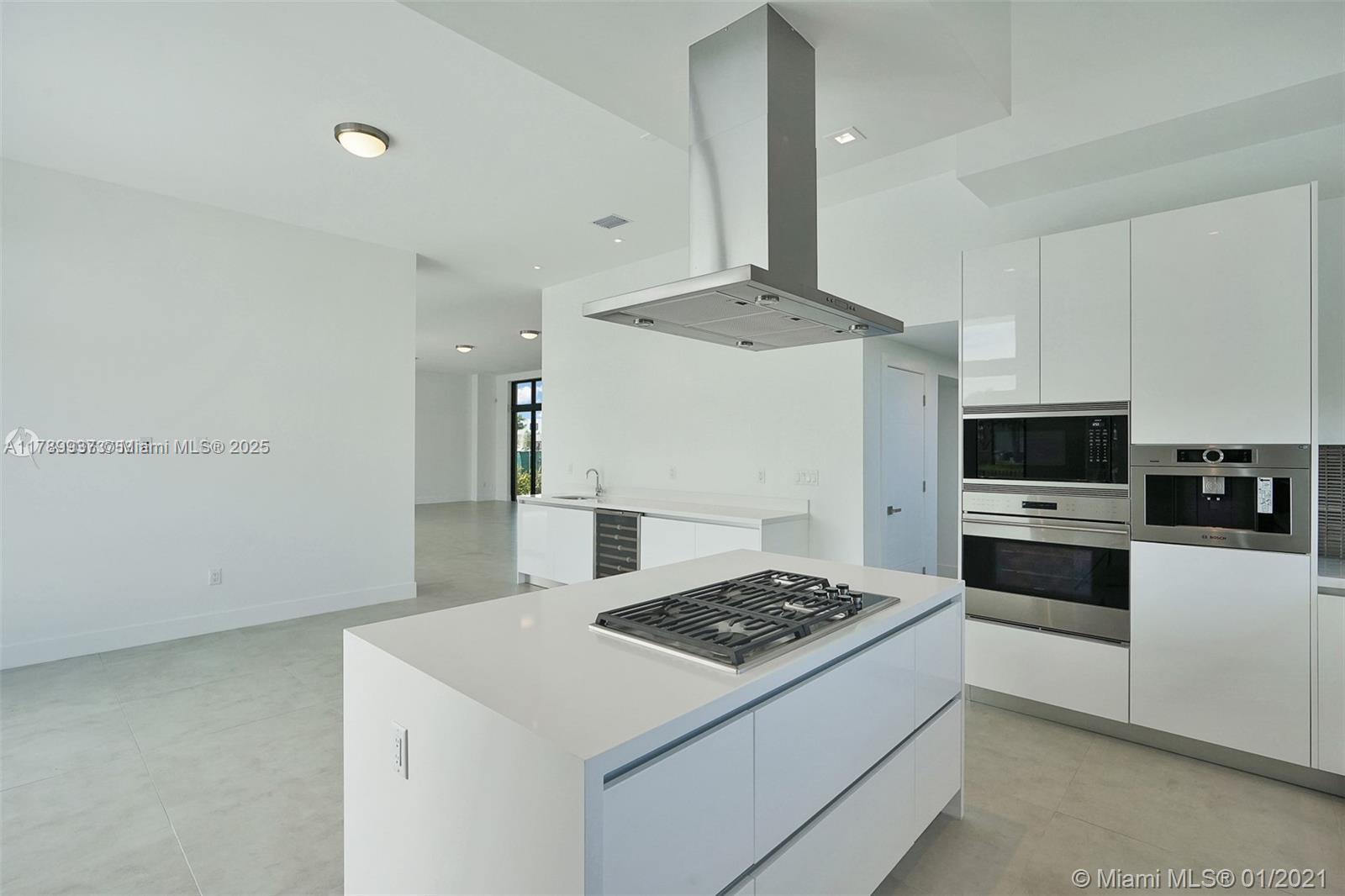 WESTON ESTATES - Residential