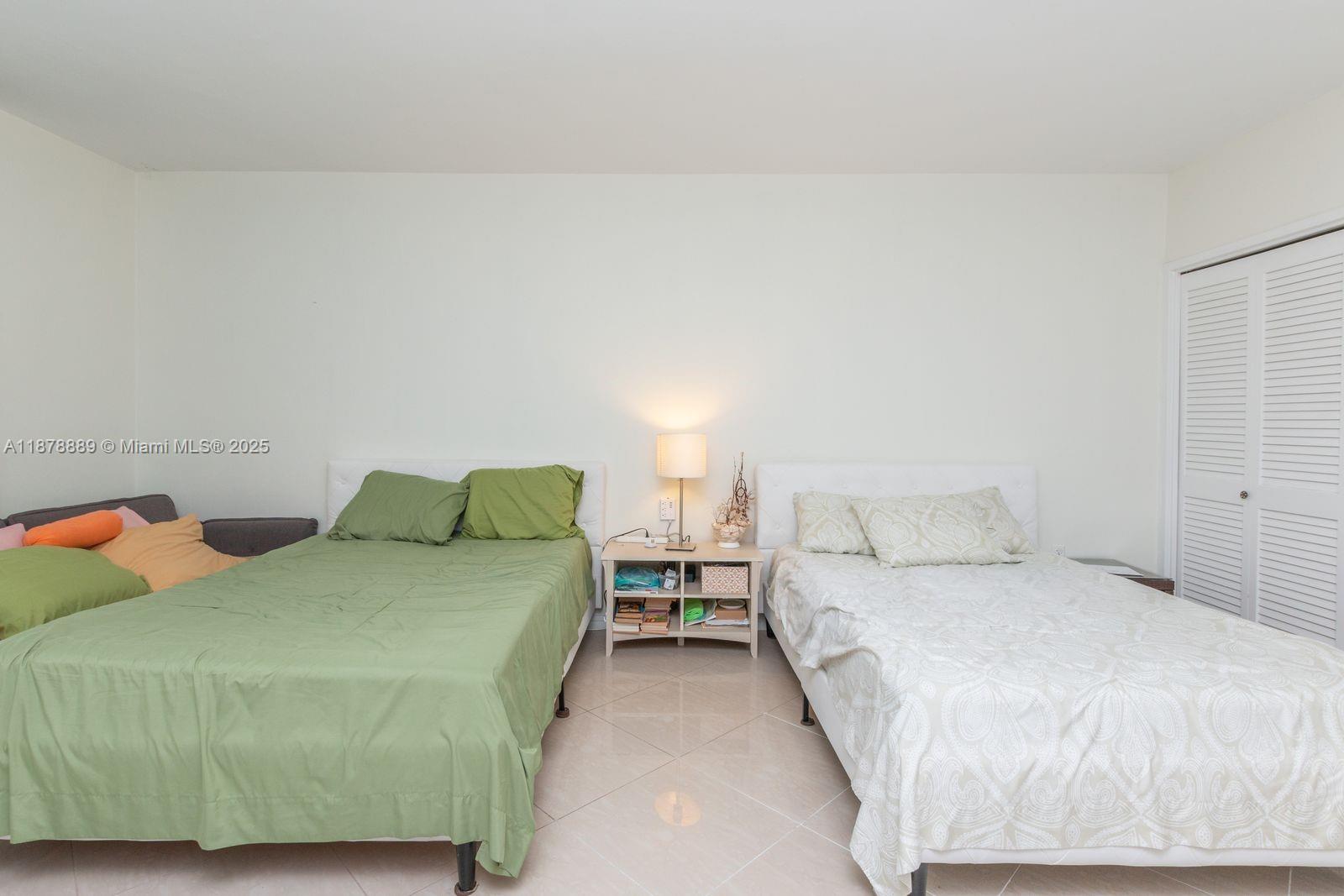 CORINTHIAN CONDO - Residential