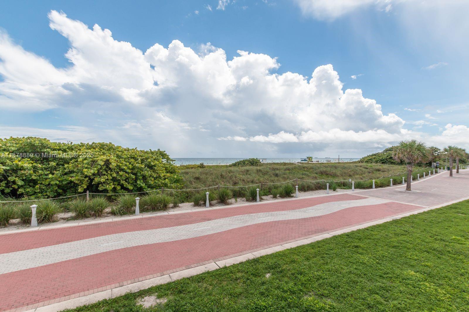 CORINTHIAN CONDO - Residential