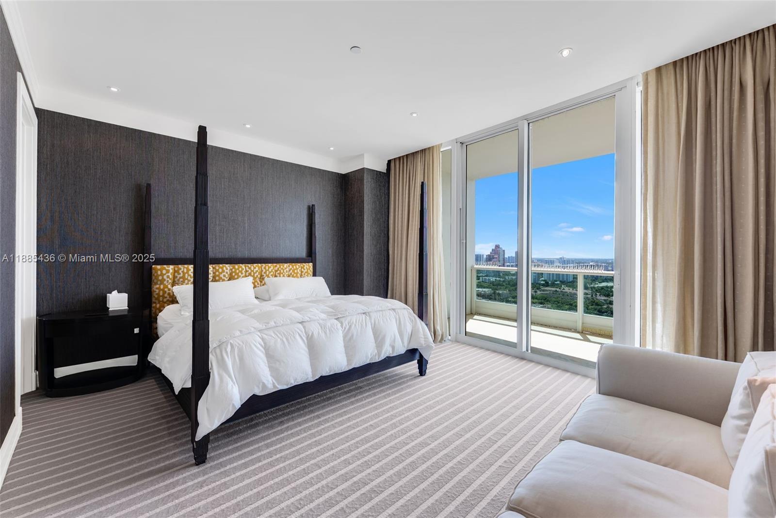 TOWERS OF PORTO VITA-SOUT - Residential