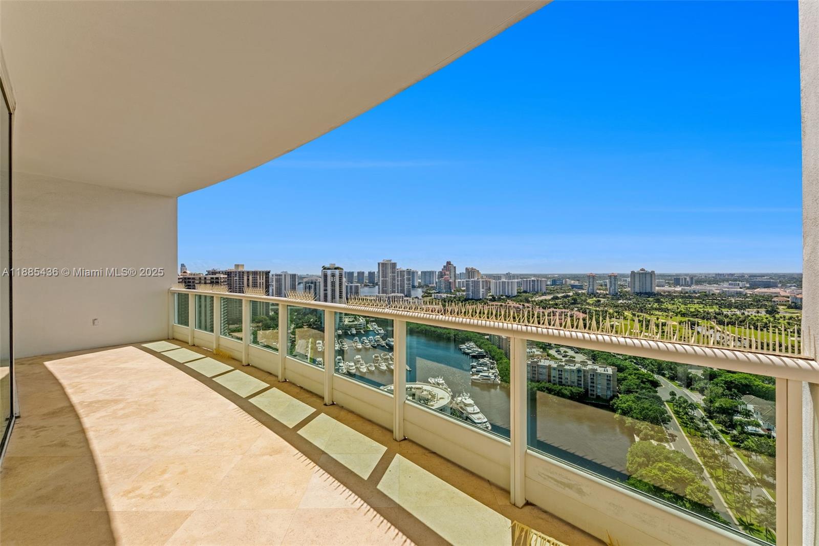 TOWERS OF PORTO VITA-SOUT - Residential