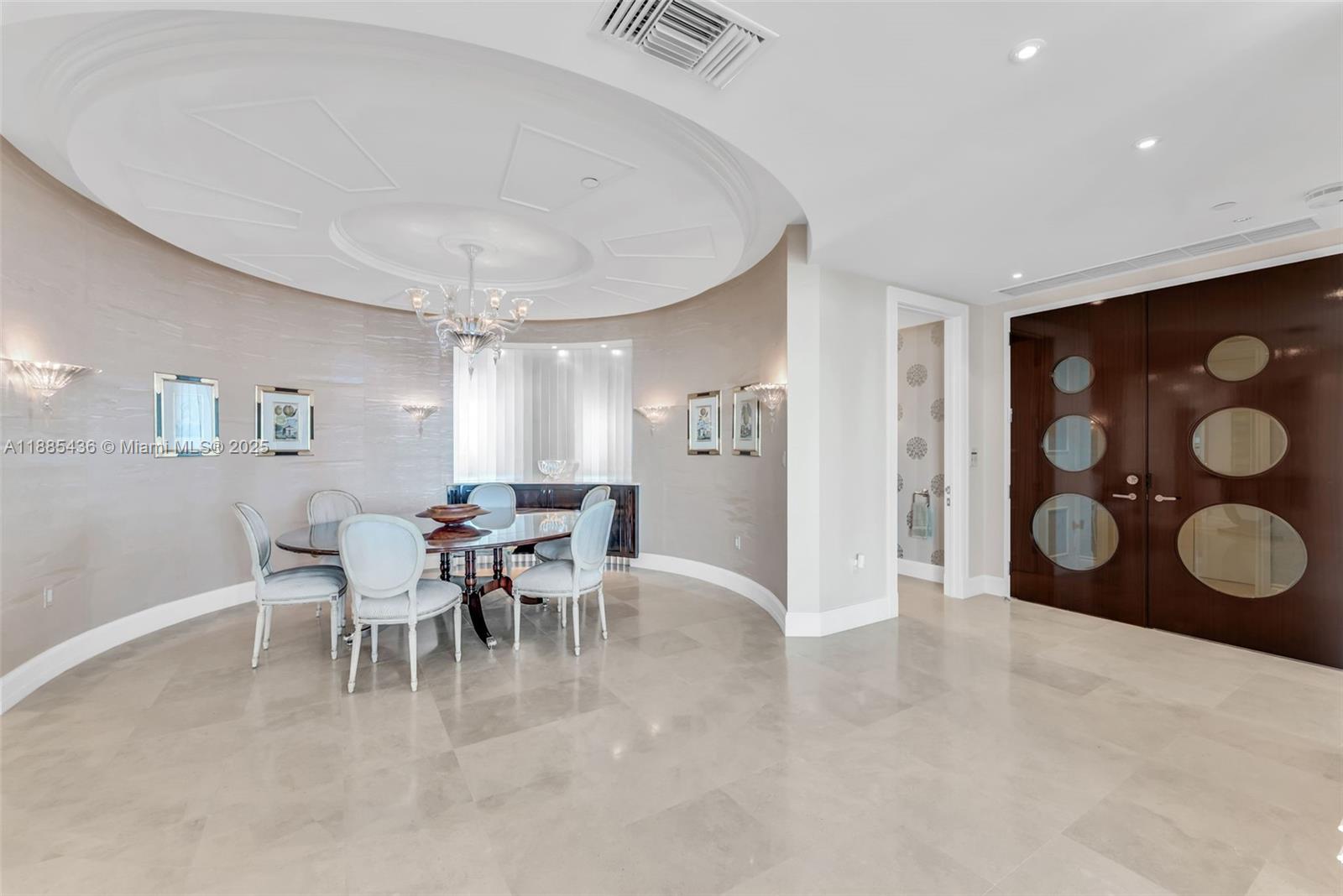 TOWERS OF PORTO VITA-SOUT - Residential