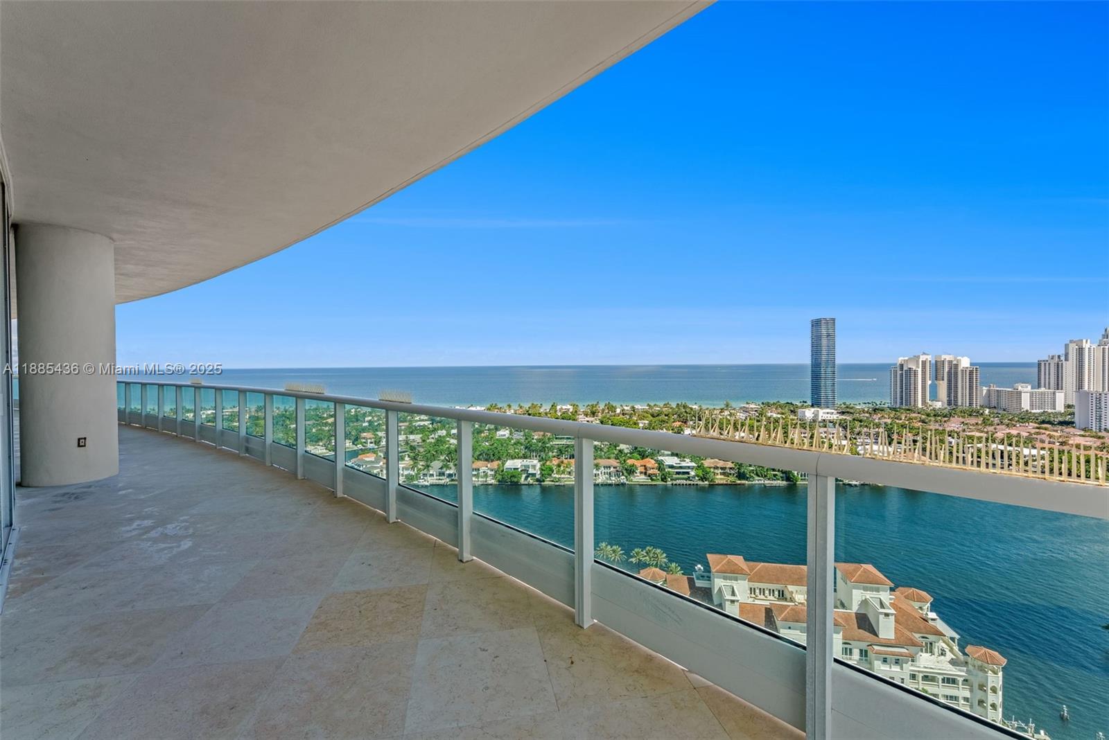 TOWERS OF PORTO VITA-SOUT - Residential